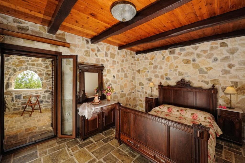 فيلا Stone House With Sea View Achlia المظهر الخارجي الصورة